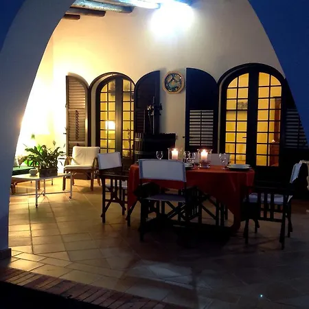 Bed & Breakfast La Pomelia *